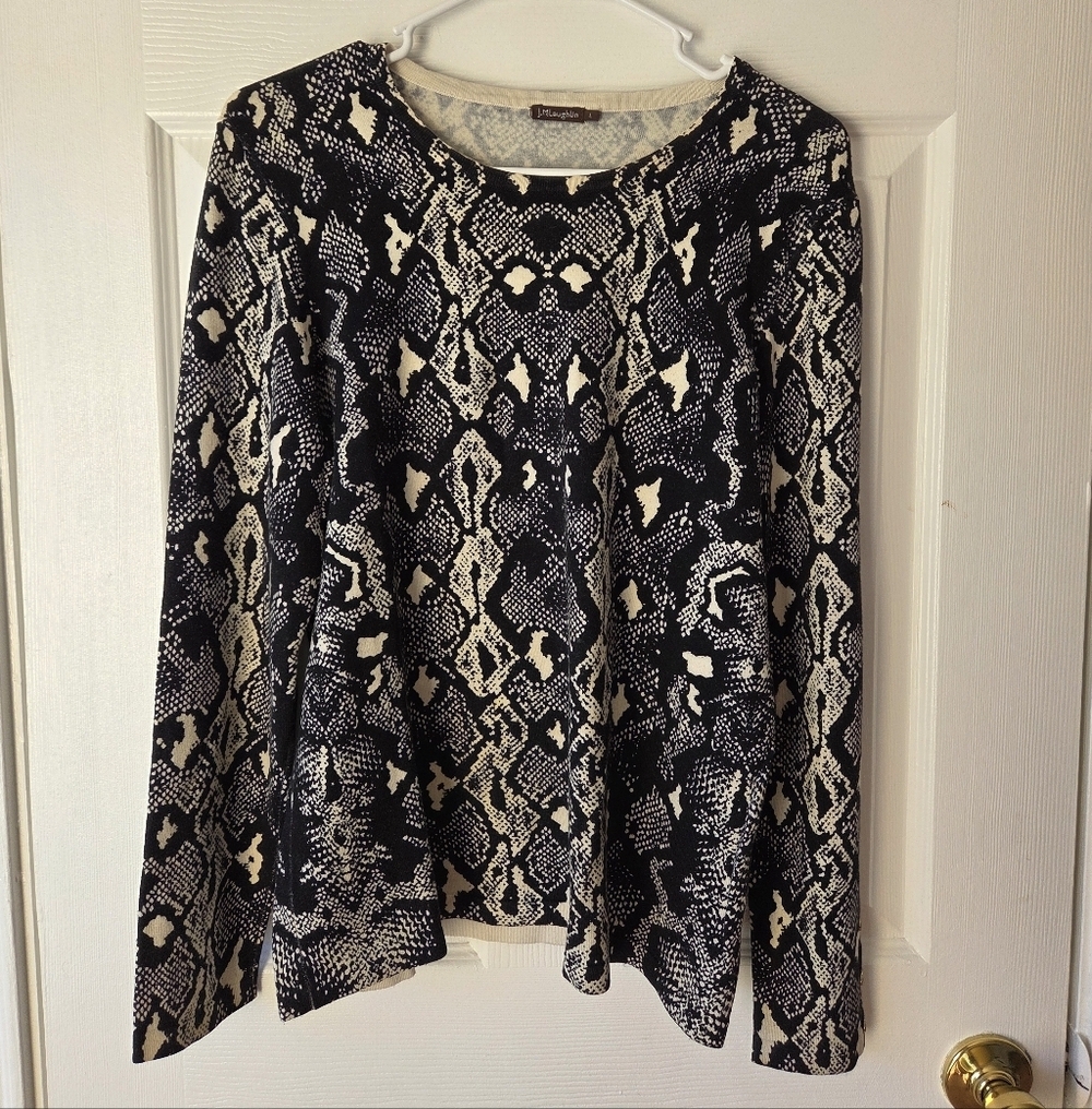 J. Mclaughlin Women's Snakeskin Shirt Size L Long Sleeves Cotton Blend